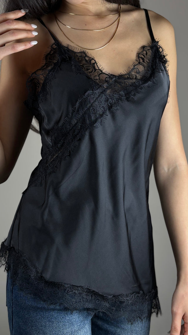 Ayla – Maglietta in Pizzo Black