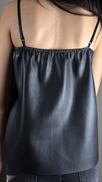 Nora – Maglietta in Eco-Pelle Black