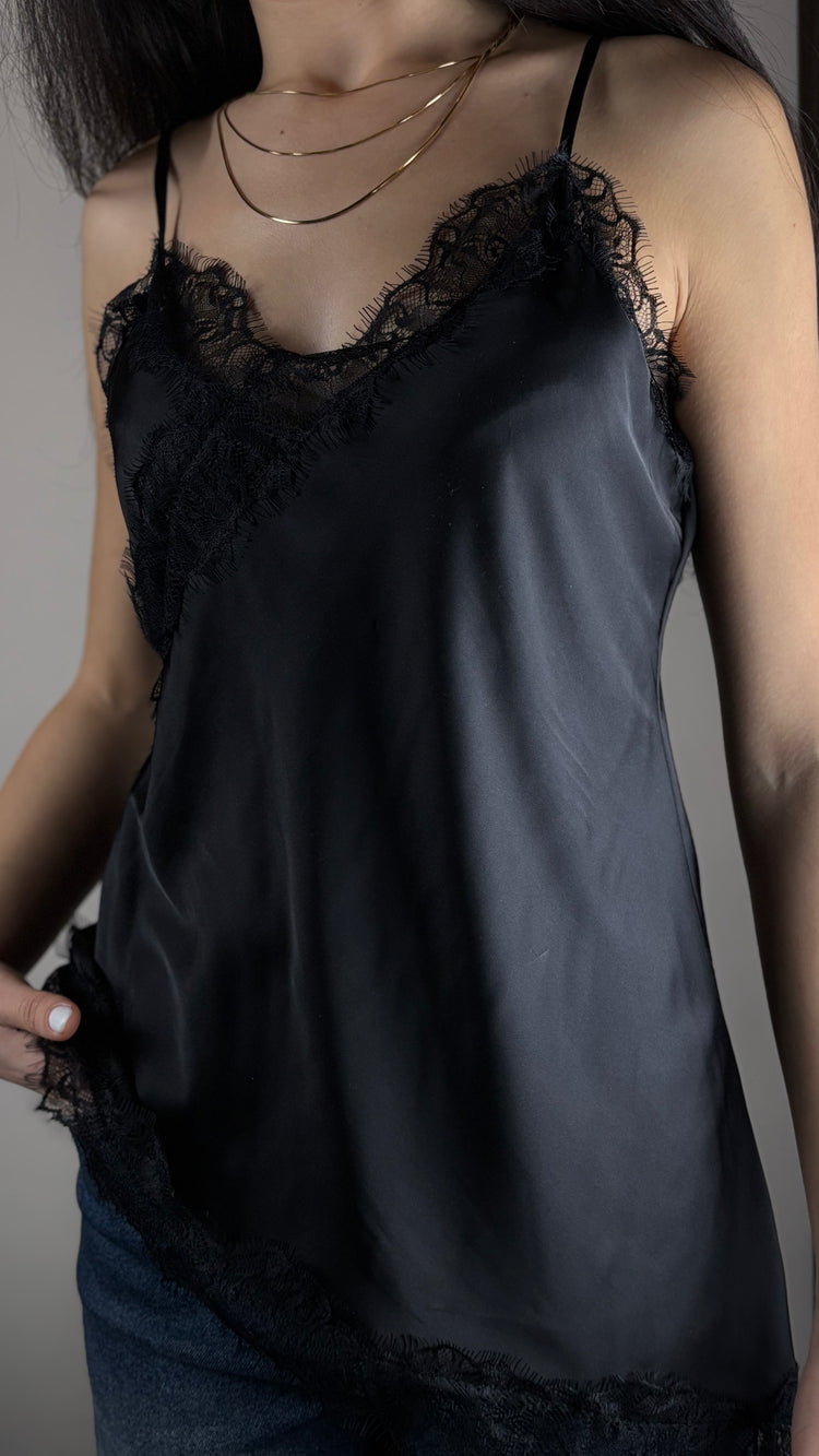 Ayla – Maglietta in Pizzo Black